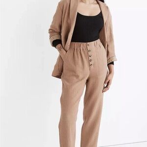 Madewell Cotton-Linen Pull-On High-Rise
Tapered Pants: Button-Front Edition